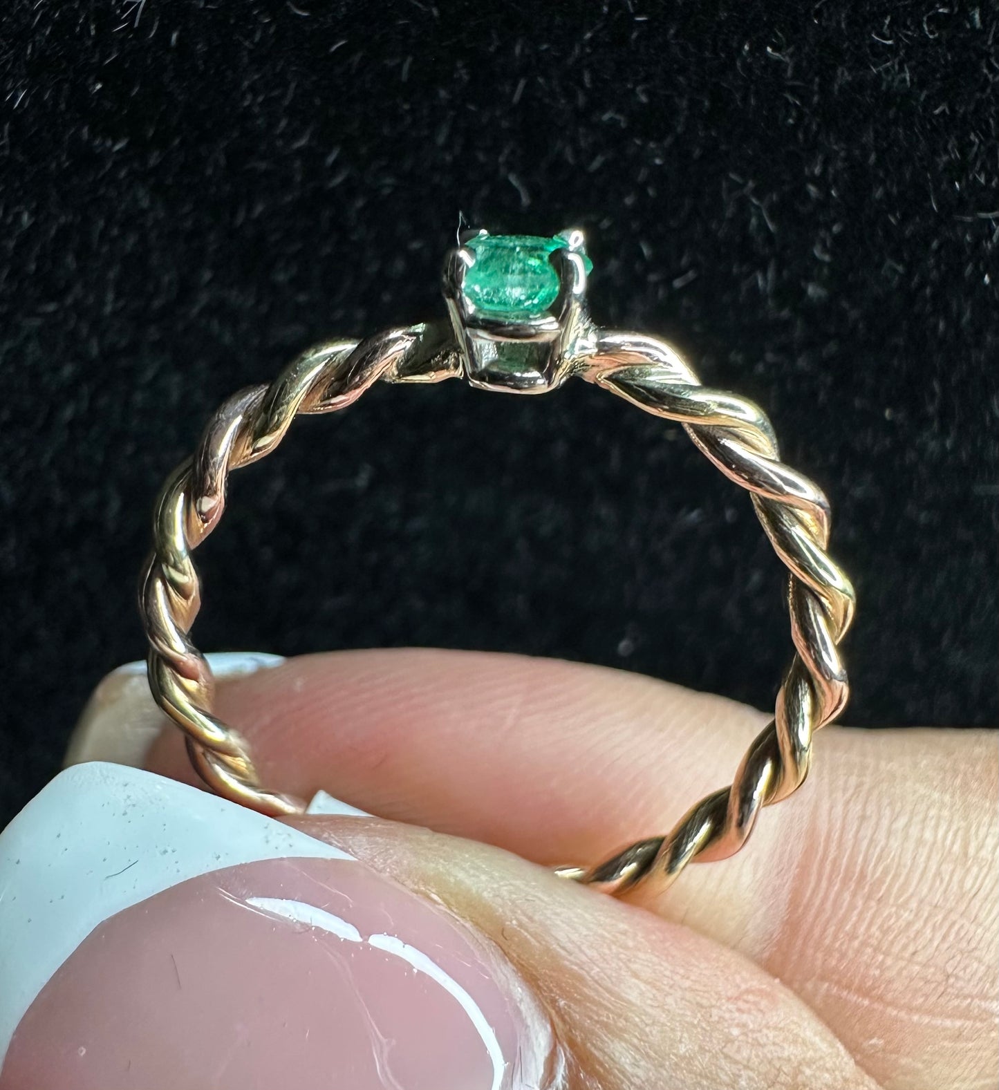 Natural Emerald Solitarie Ring 14k