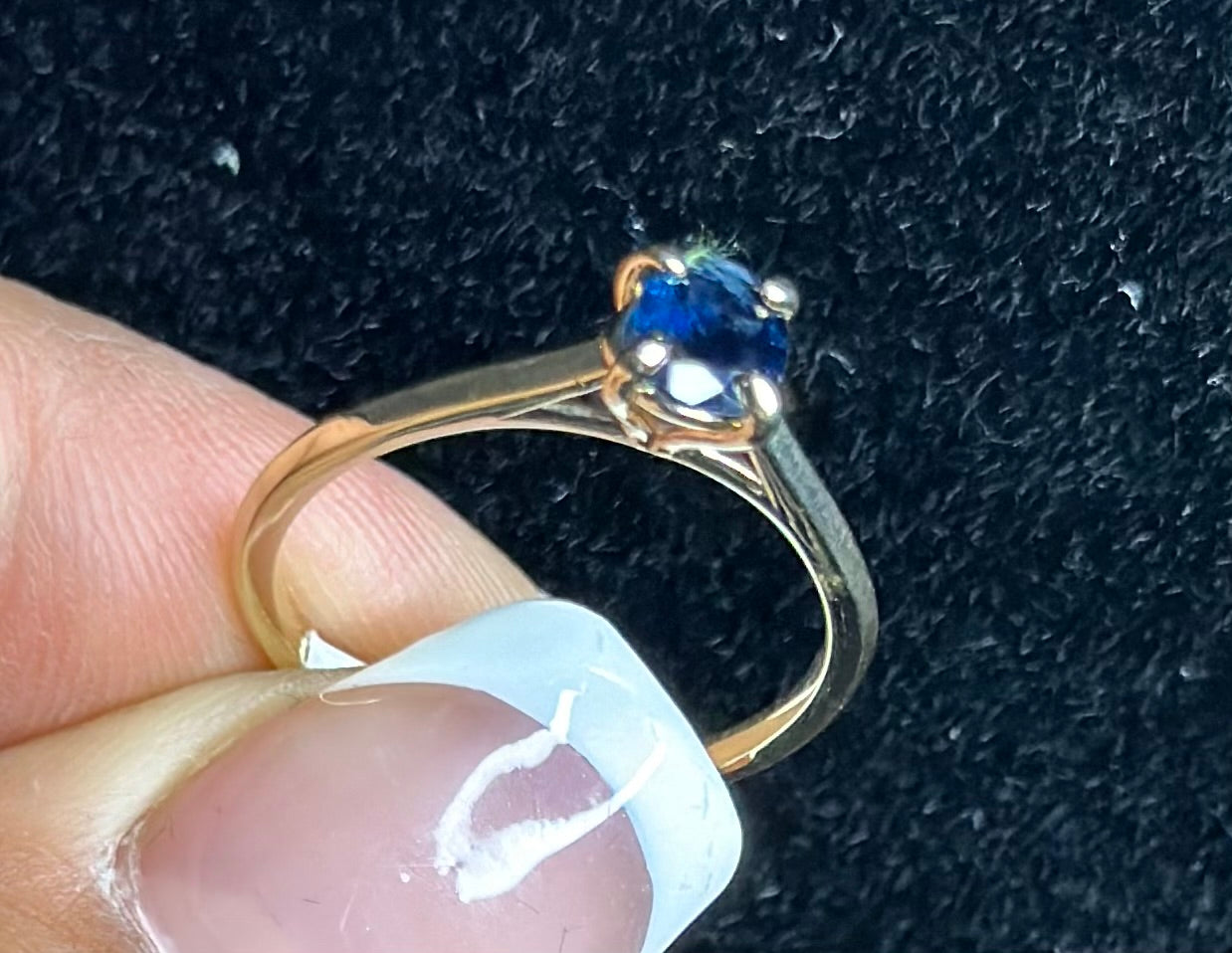 Solitaire Ring Blue Natural Shappire 14k