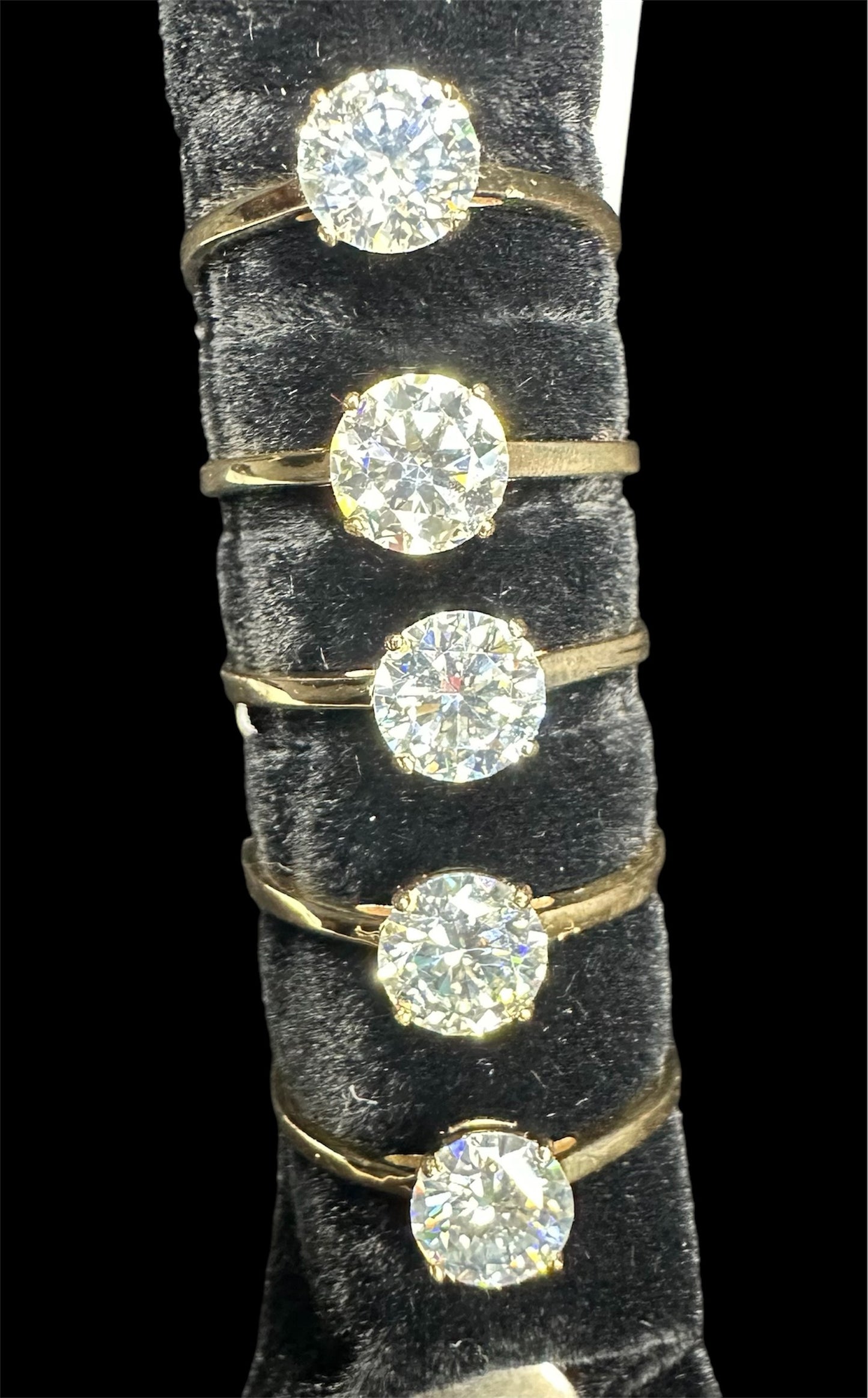 Ring Solitaire Yellow Gold 14k