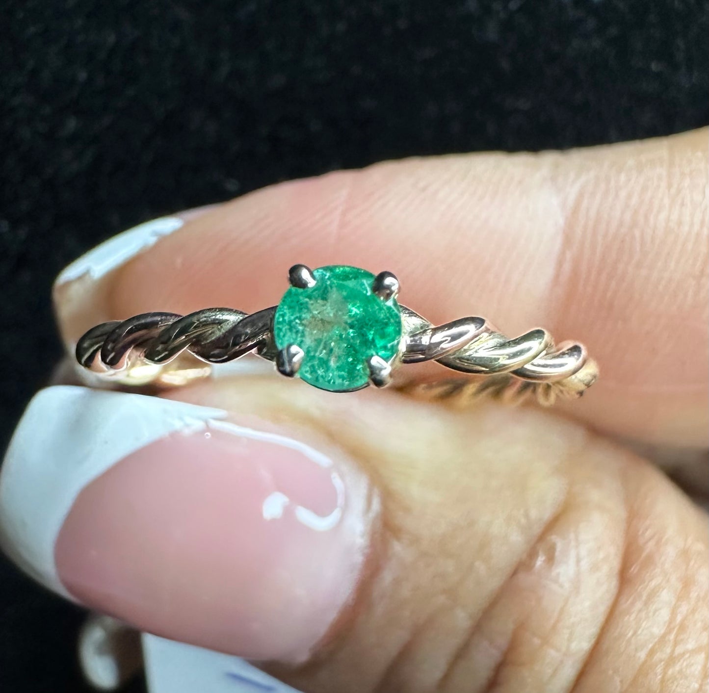 Natural Emerald Solitarie Ring 14k