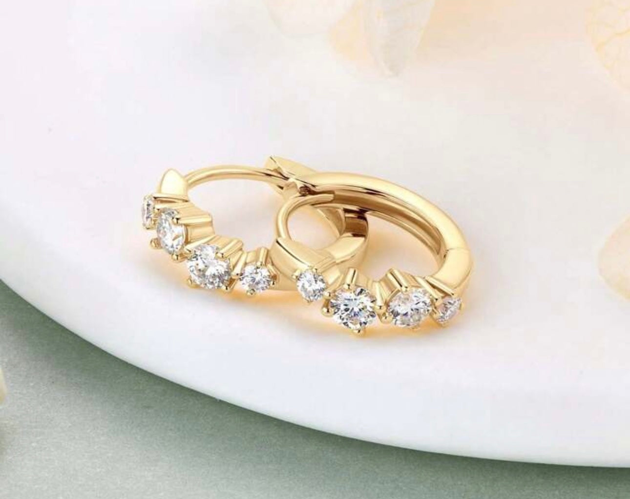 Moissanite Diamond Lab.